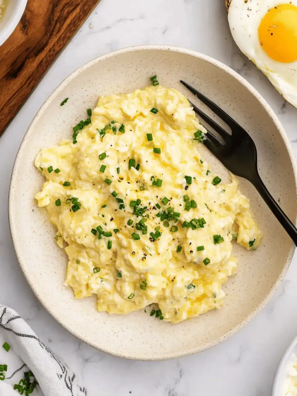 Anthony Bourdain's Creamy Scrambled Eggs: A Breakfast Game-Changer 3 Anthony Bourdain Creamy Scrambled Eggs