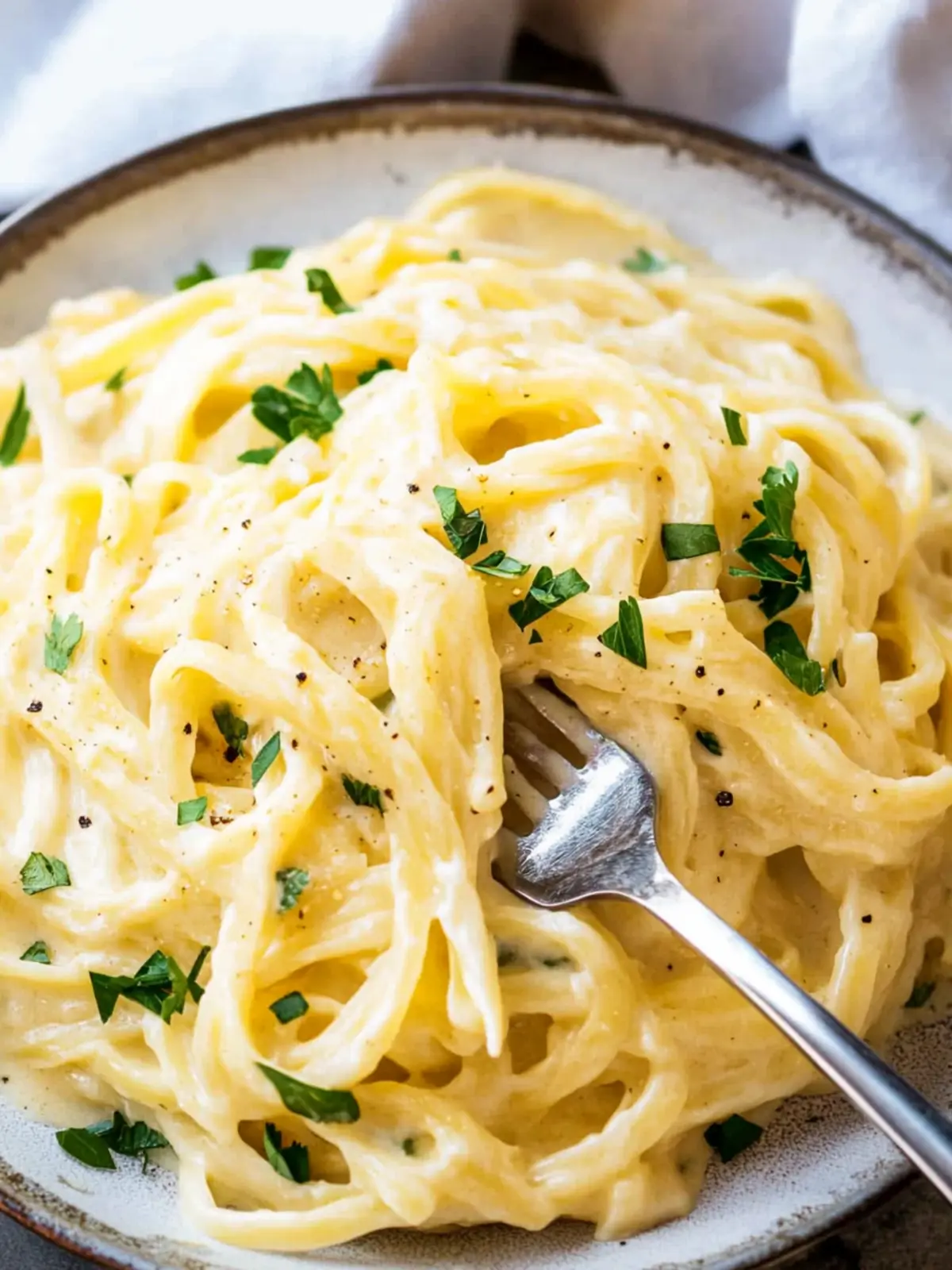 Creamy Greek Yogurt Alfredo Sauce