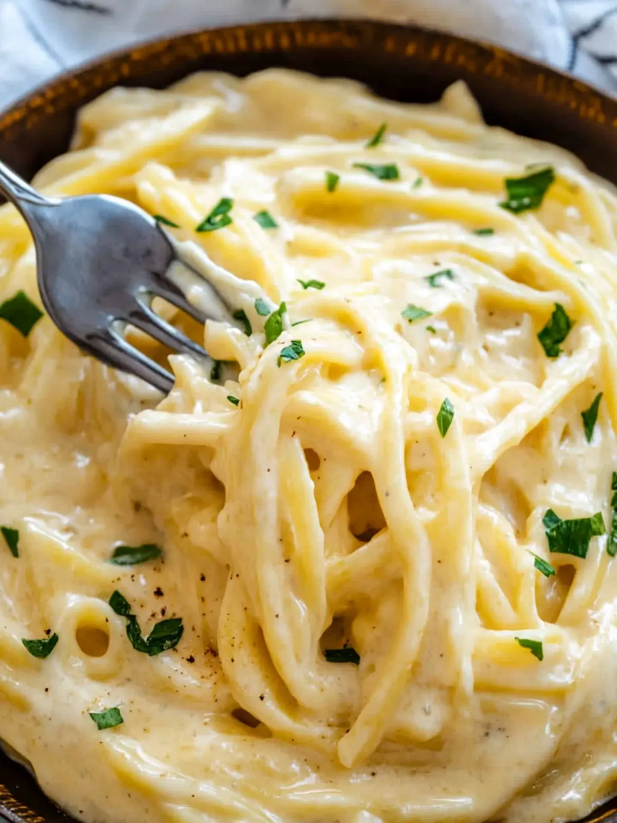 Creamy Greek Yogurt Alfredo Sauce